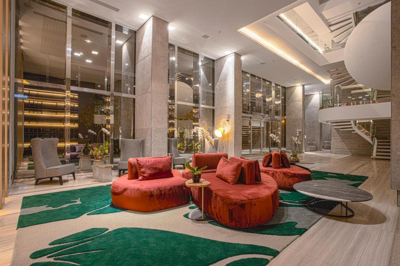 Suryaa Hotel Pinhais, Curio Collection By Hilton Extérieur photo