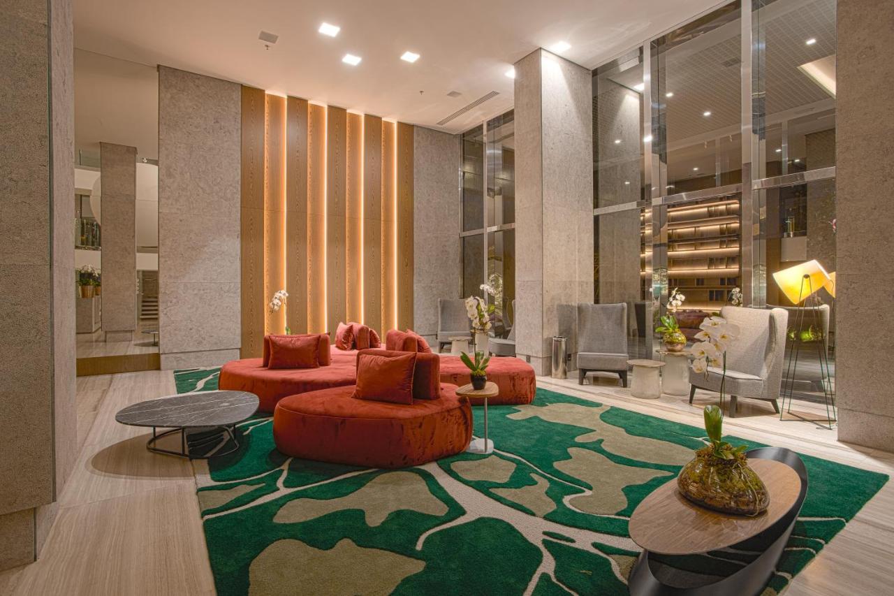Suryaa Hotel Pinhais, Curio Collection By Hilton Extérieur photo