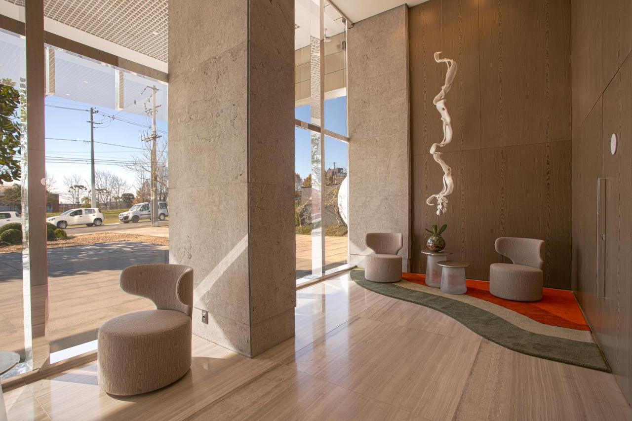Suryaa Hotel Pinhais, Curio Collection By Hilton Extérieur photo