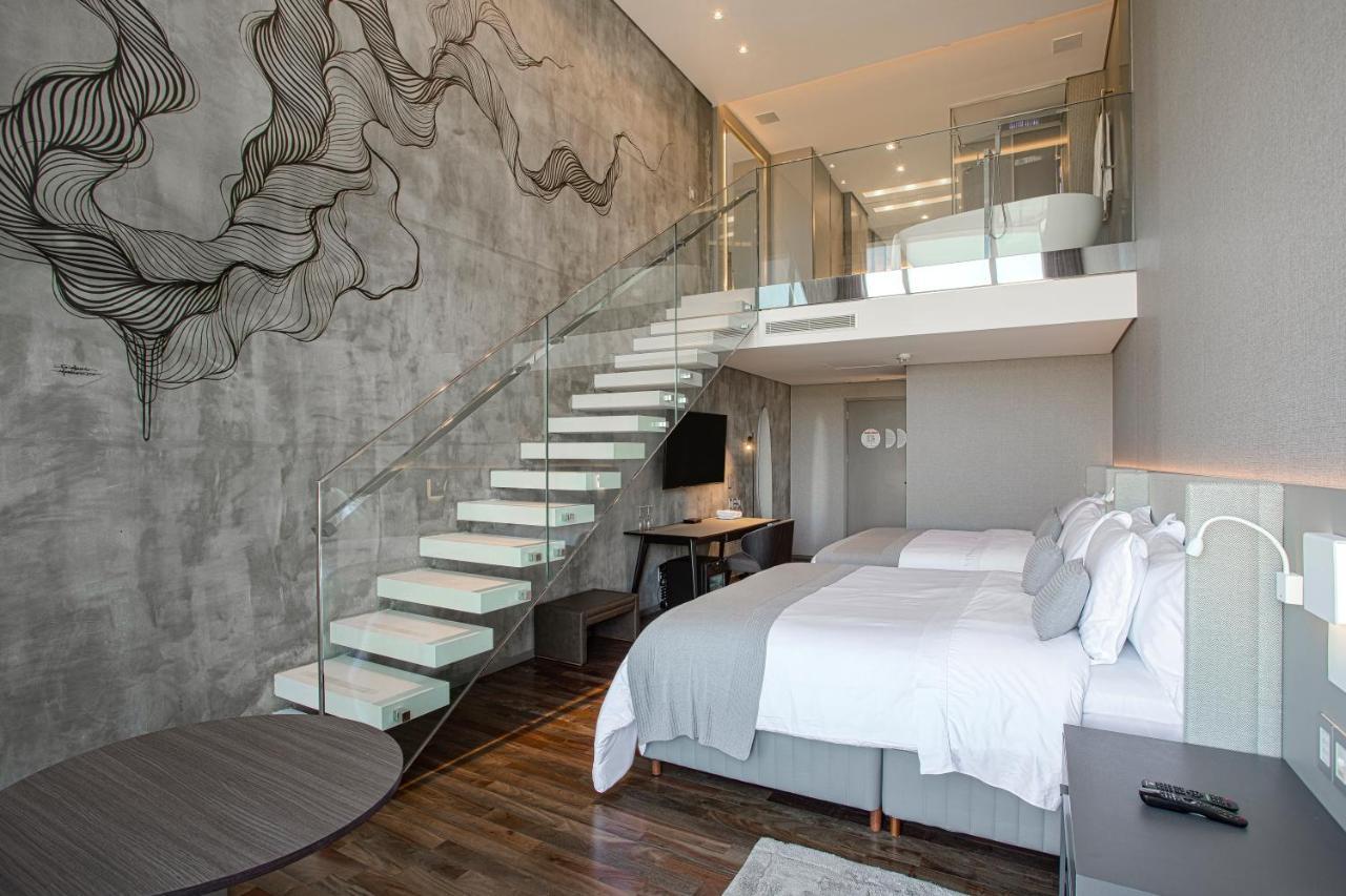 Suryaa Hotel Pinhais, Curio Collection By Hilton Extérieur photo