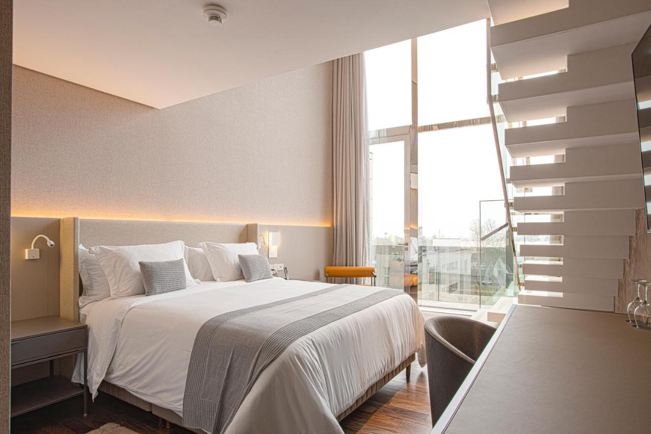 Suryaa Hotel Pinhais, Curio Collection By Hilton Extérieur photo