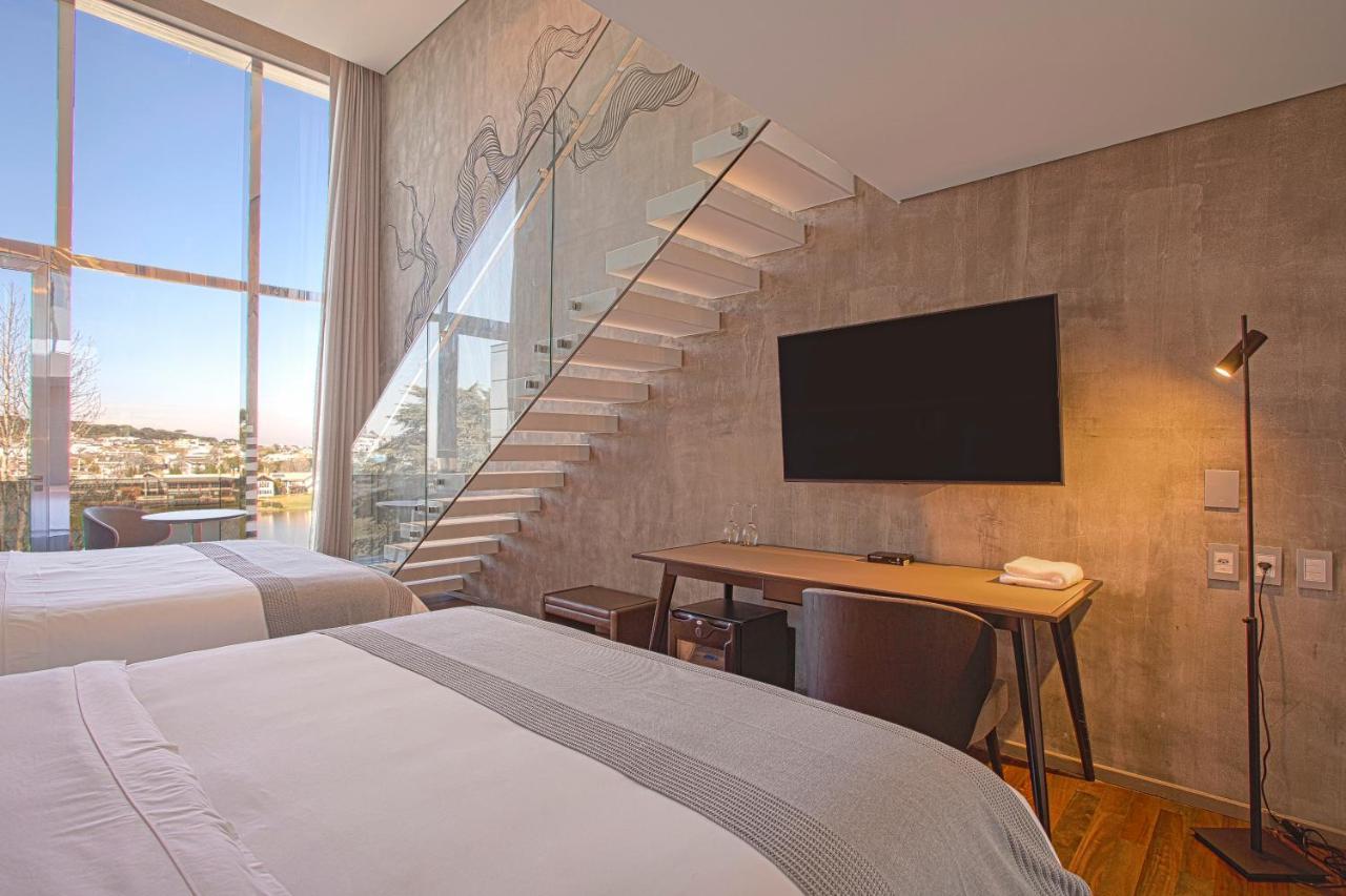 Suryaa Hotel Pinhais, Curio Collection By Hilton Extérieur photo