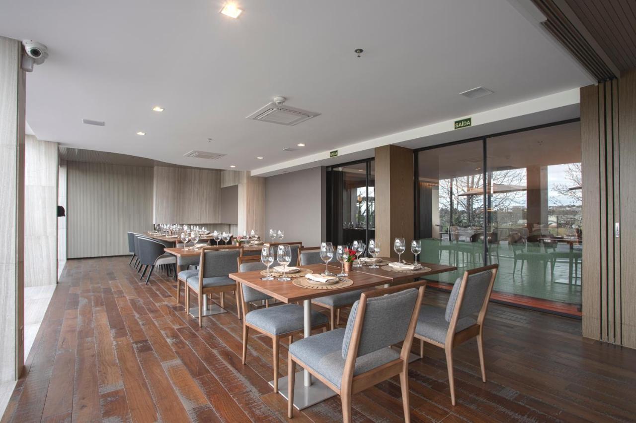 Suryaa Hotel Pinhais, Curio Collection By Hilton Extérieur photo