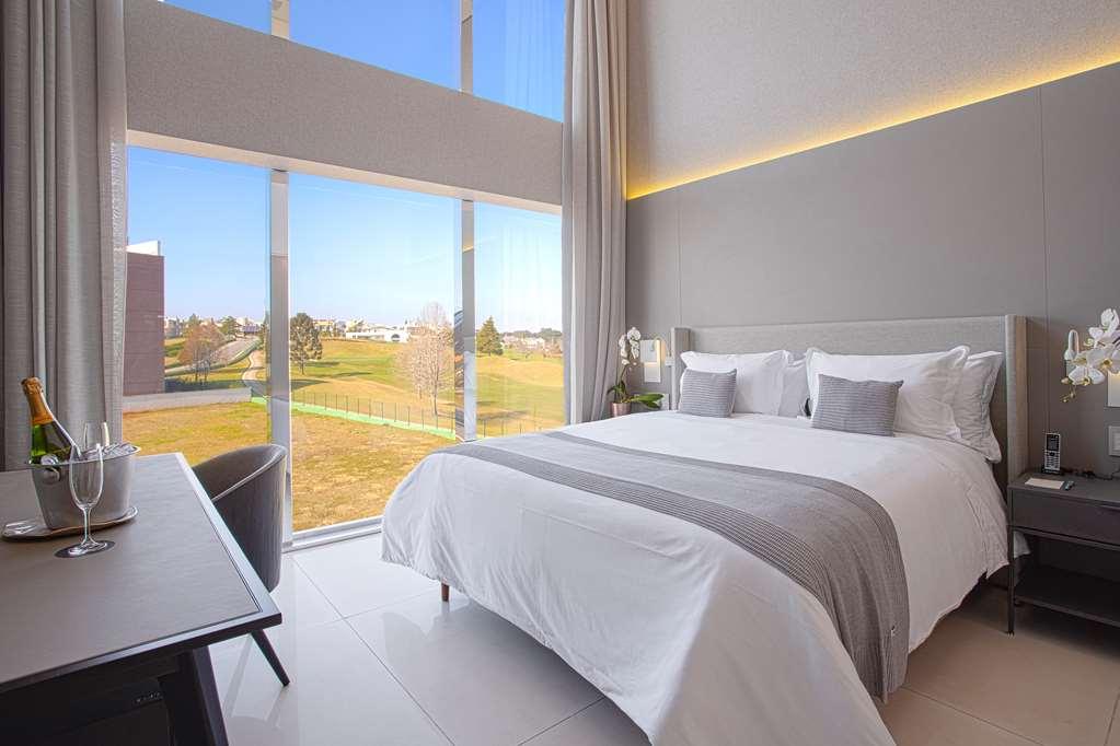 Suryaa Hotel Pinhais, Curio Collection By Hilton Chambre photo